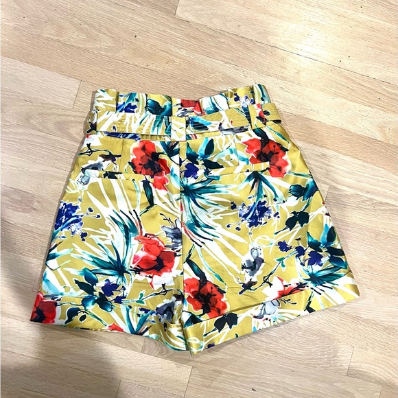 Gracia printed dress shorts size M - Picture 3 of 8